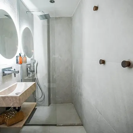 Designer Near Soho House Apartament